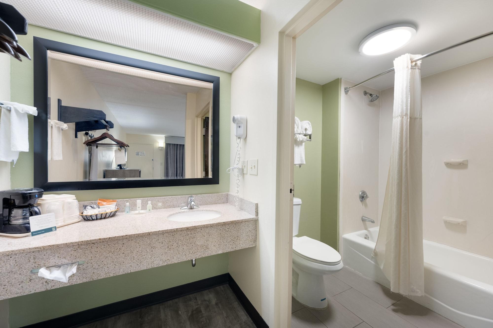 Quality Inn Airport - Southeast Irondale Eksteriør billede
