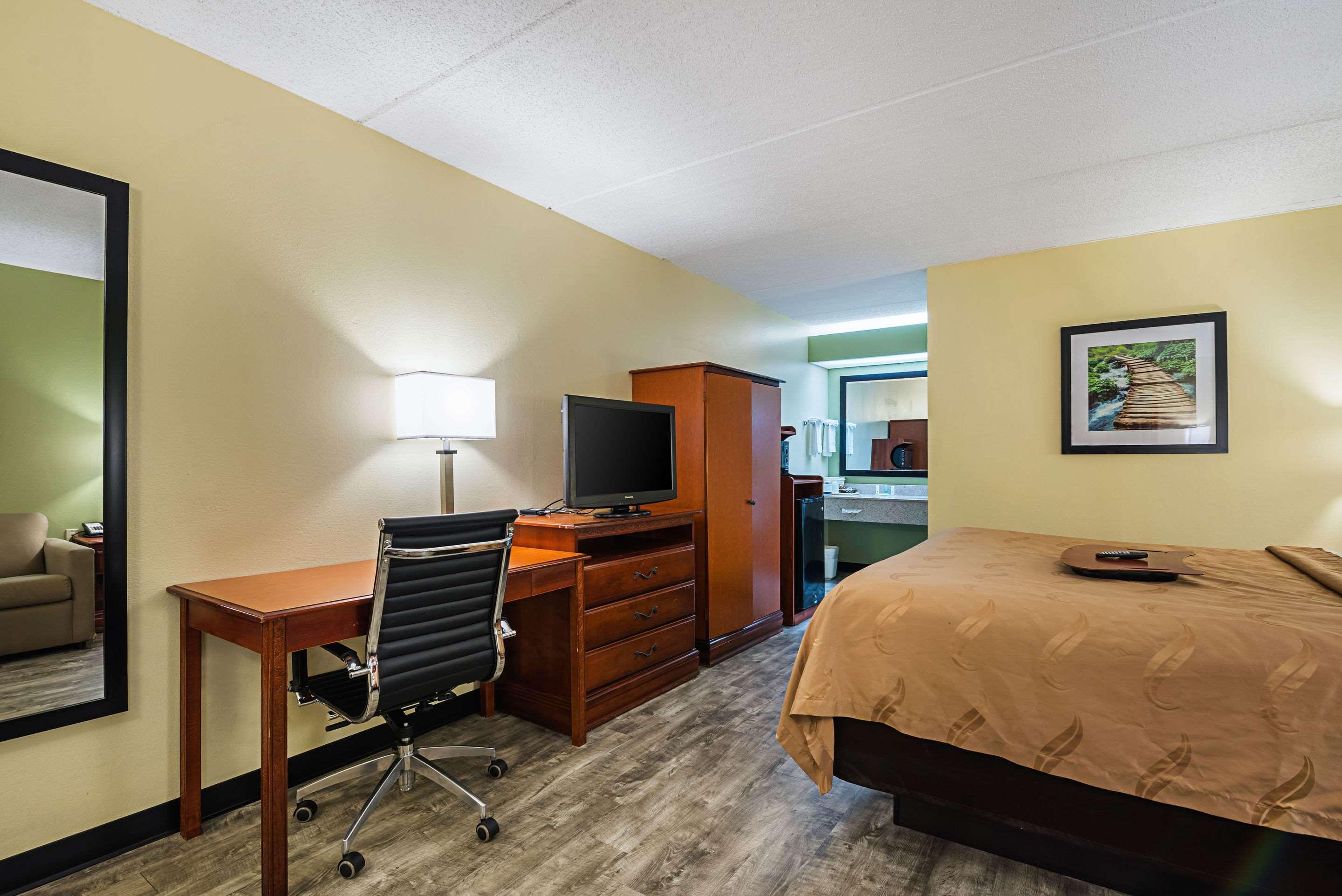 Quality Inn Airport - Southeast Irondale Eksteriør billede