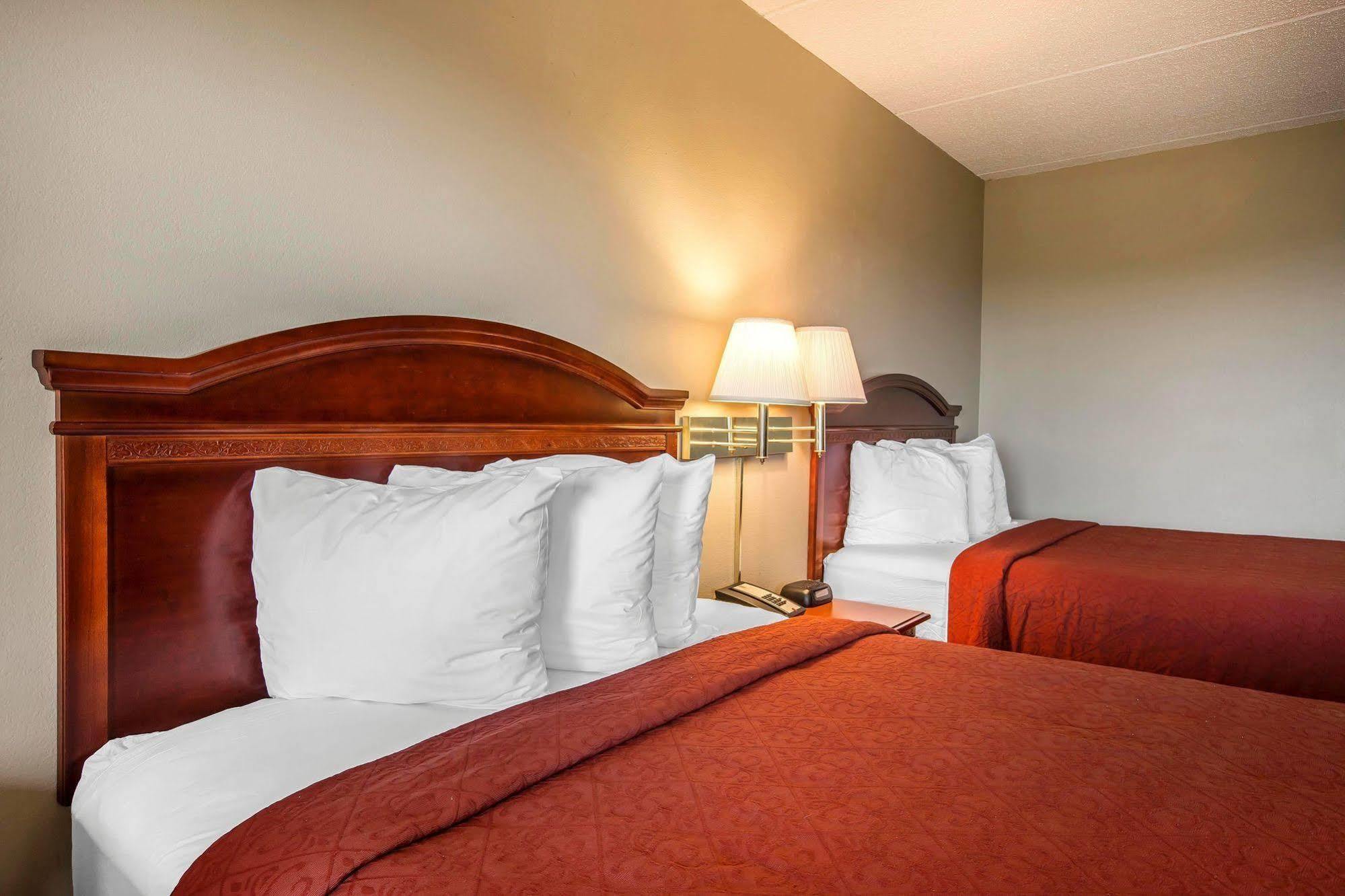 Quality Inn Airport - Southeast Irondale Eksteriør billede
